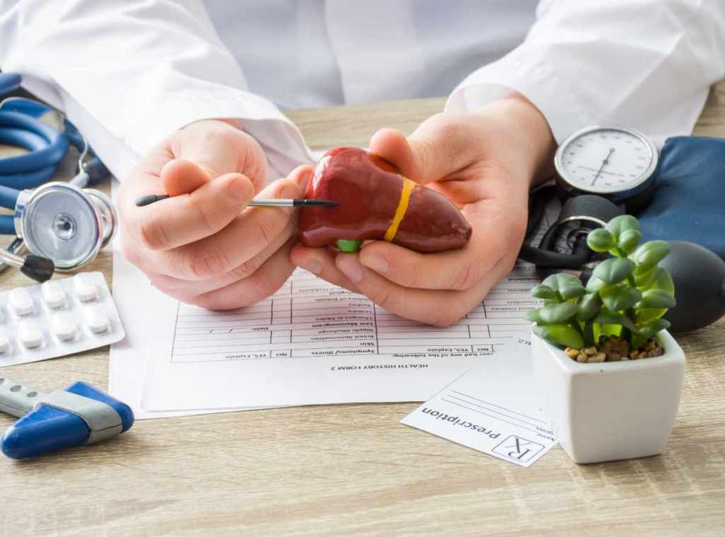 Ultrasonido Hepatobiliar y Nutrición: Cómo tu Dieta Impacta la Salud Hepática